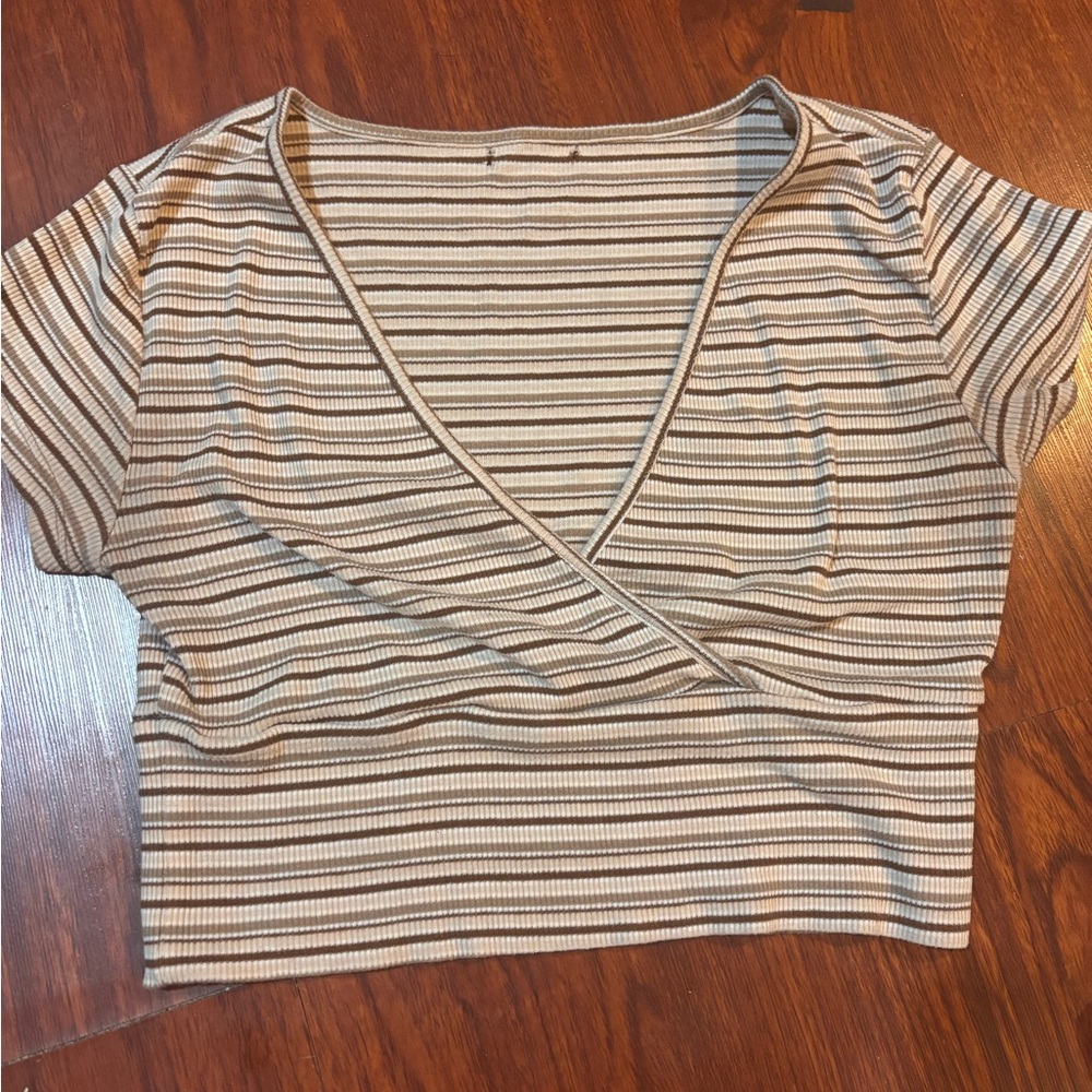 Striped V-Neck Short Sleeve Crop Top - Beige/Brown